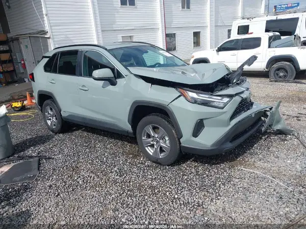 4T3RWRFV5NU051932 2022 TOYOTA RAV 4 - Image 1