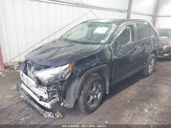 4T3RWRFV5NU056709 2022 TOYOTA RAV 4 - Image 2