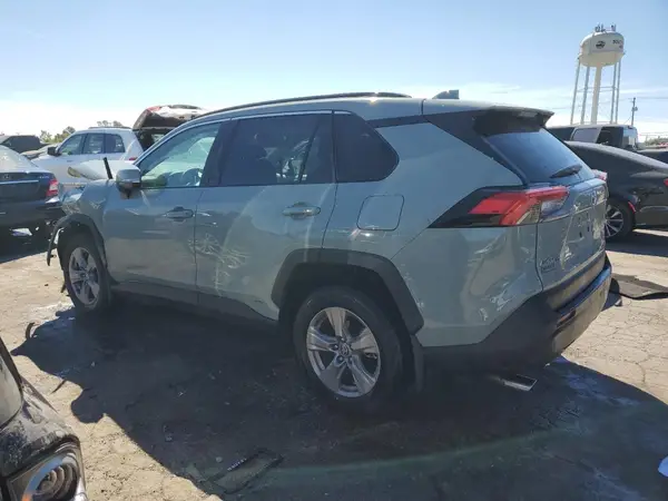 4T3RWRFV5NU077835 2022 TOYOTA RAV 4 - Image 2
