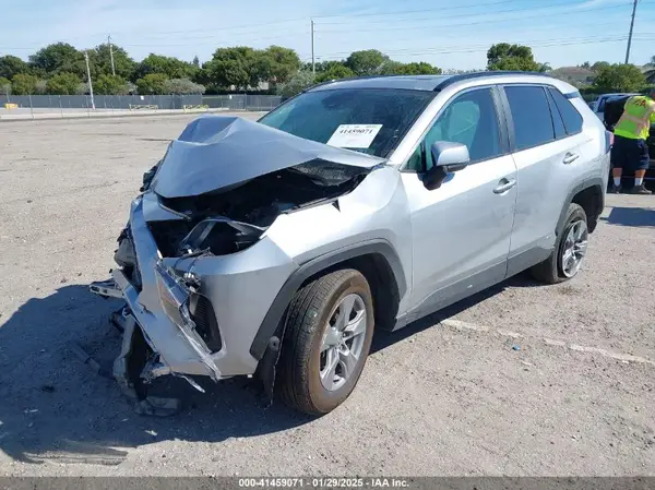 4T3RWRFV5PU108018 2023 TOYOTA RAV 4 - Image 2