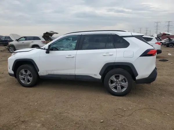 4T3RWRFV5RU111004 2024 TOYOTA RAV 4 - Image 2