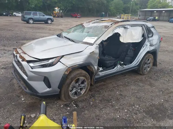 4T3RWRFV5RU132788 2024 TOYOTA RAV 4 - Image 2