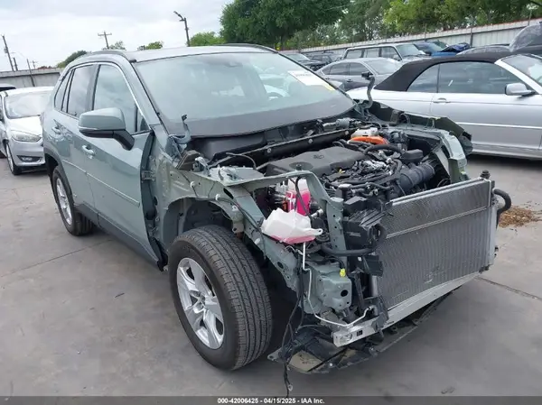 4T3RWRFV6MU020607 2021 TOYOTA RAV 4 - Image 1
