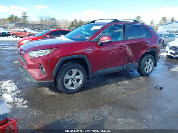 4T3RWRFV6MU026133 2021 TOYOTA RAV 4 - Image 2