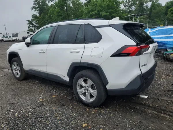 4T3RWRFV6MU030389 2021 TOYOTA RAV 4 - Image 2