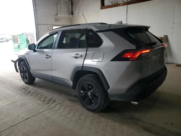 4T3RWRFV6MU033468 2021 TOYOTA RAV 4 - Image 2