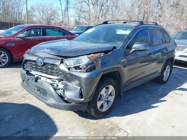 4T3RWRFV6MU037326 2021 TOYOTA RAV 4 - Image 2
