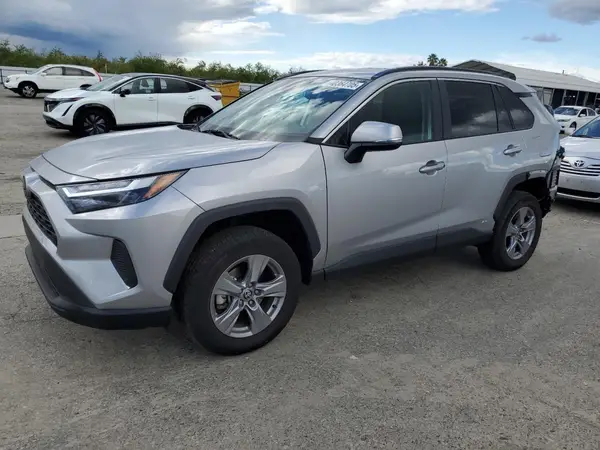 4T3RWRFV6NU066410 2022 TOYOTA RAV 4 - Image 1