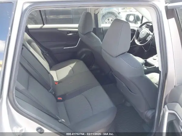 4T3RWRFV6NU076581 2022 TOYOTA RAV 4 - Image 8