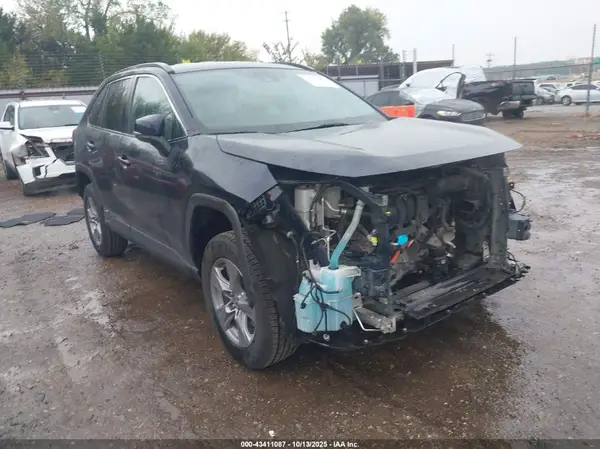 4T3RWRFV6NU078282 2022 TOYOTA RAV 4 - Image 1