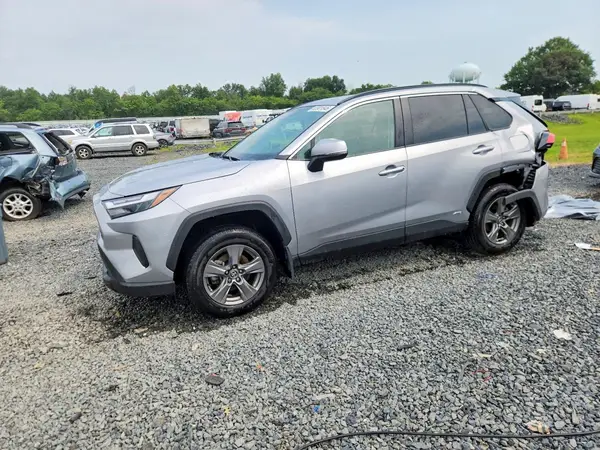 4T3RWRFV6RU132606 2024 TOYOTA RAV 4 - Image 1