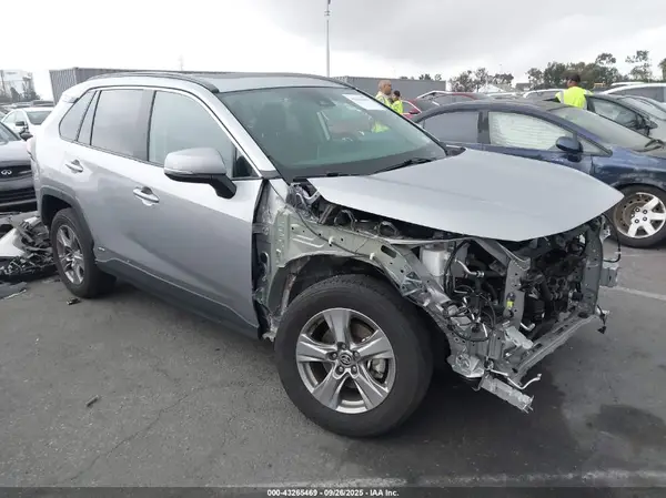 4T3RWRFV6RU146697 2024 TOYOTA RAV 4 - Image 1