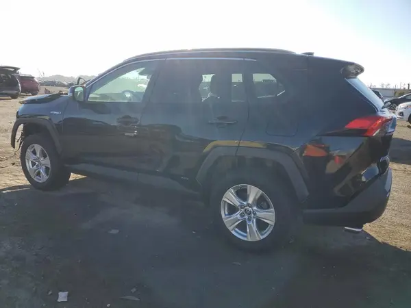 4T3RWRFV7MU023984 2021 TOYOTA RAV 4 - Image 2
