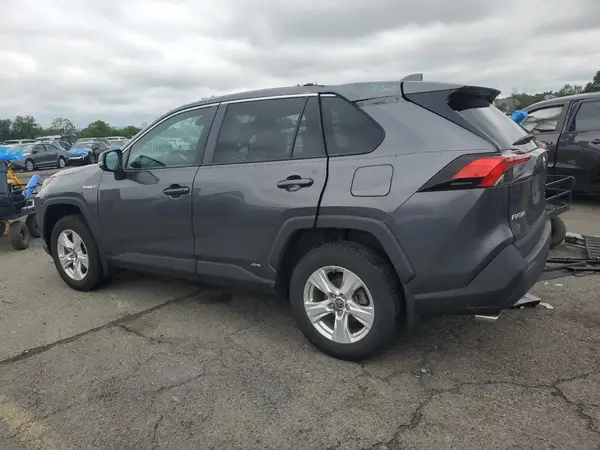 4T3RWRFV7MU024326 2021 TOYOTA RAV 4 - Image 2