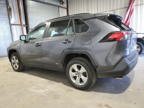 4T3RWRFV7MU024505 2021 TOYOTA RAV 4 - Image 2