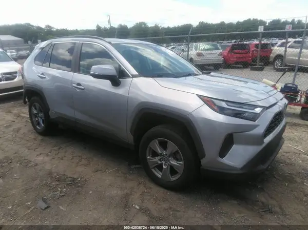 4T3RWRFV7NU056064 2022 TOYOTA RAV 4 - Image 1