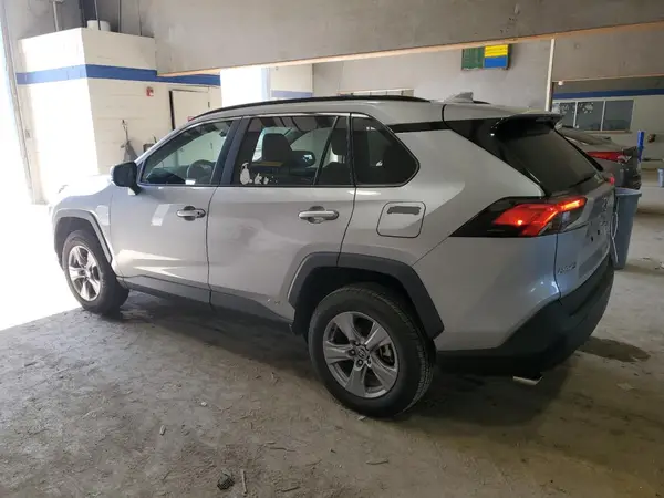 4T3RWRFV7NU065377 2022 TOYOTA RAV 4 - Image 2
