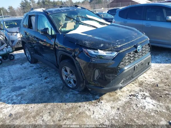 4T3RWRFV7NU072863 2022 TOYOTA RAV 4 - Image 1