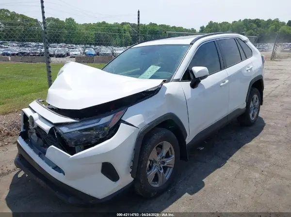 4T3RWRFV7RU119458 2024 TOYOTA RAV 4 - Image 2