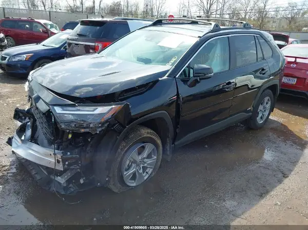 4T3RWRFV7SU175146 2025 TOYOTA RAV 4 - Image 2