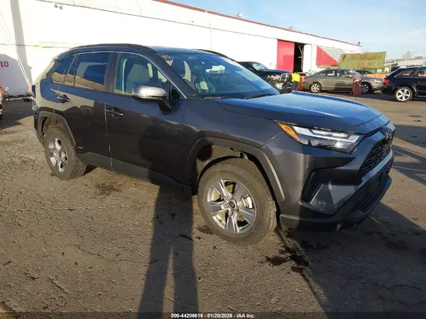 4T3RWRFV7SU182517 2025 TOYOTA RAV 4 - Image 1