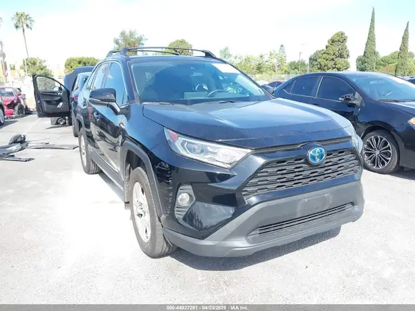 4T3RWRFV8LU009655 2020 TOYOTA RAV 4 - Image 1