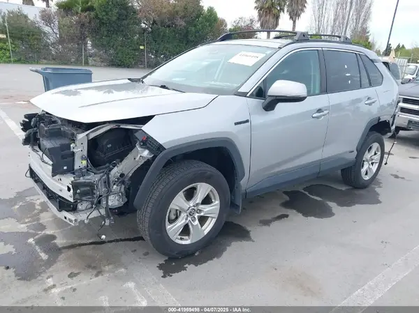 4T3RWRFV8MU014145 2021 TOYOTA RAV 4 - Image 2