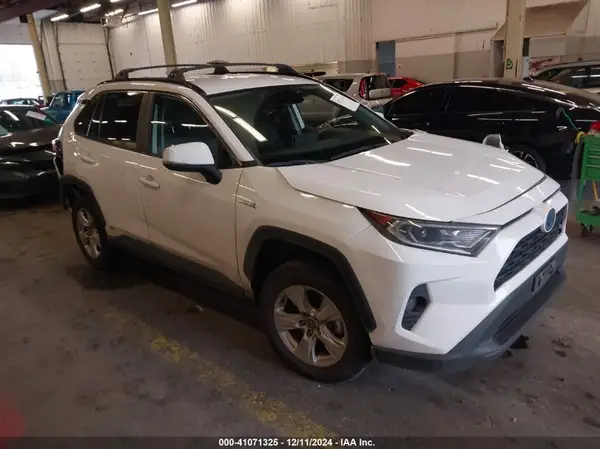 4T3RWRFV8MU033987 2021 TOYOTA RAV 4 - Image 1