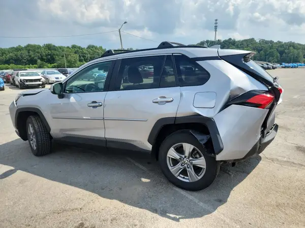 4T3RWRFV8NU057126 2022 TOYOTA RAV 4 - Image 2