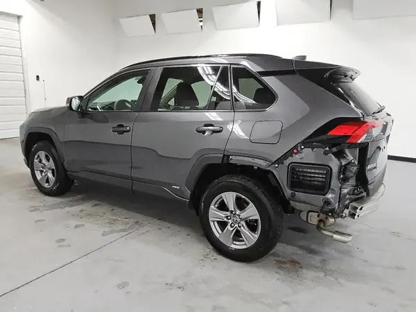 4T3RWRFV8NU060379 2022 TOYOTA RAV 4 - Image 2
