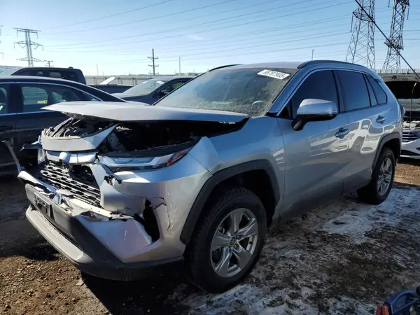 4T3RWRFV8NU067638 2022 TOYOTA RAV 4 - Image 1