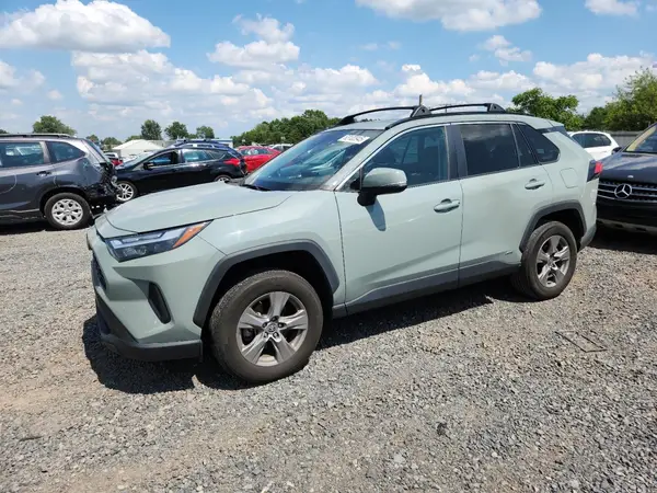 4T3RWRFV8NU074587 2022 TOYOTA RAV 4 - Image 1