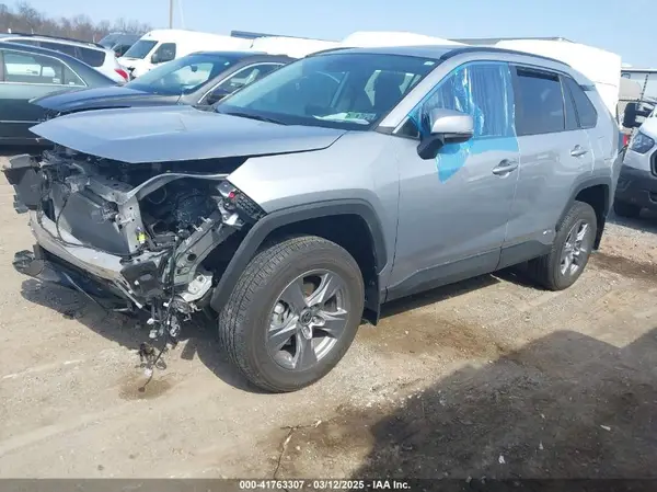 4T3RWRFV8PU083972 2023 TOYOTA RAV 4 - Image 2