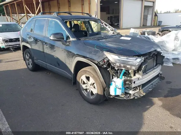 4T3RWRFV8RU117959 2024 TOYOTA RAV 4 - Image 1