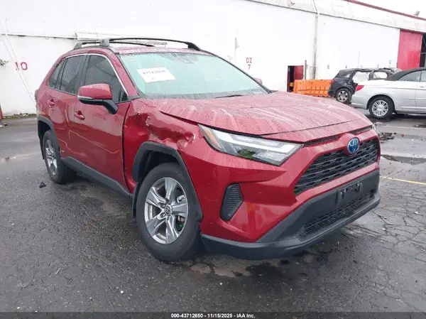 4T3RWRFV8RU131635 2024 TOYOTA RAV 4 - Image 1