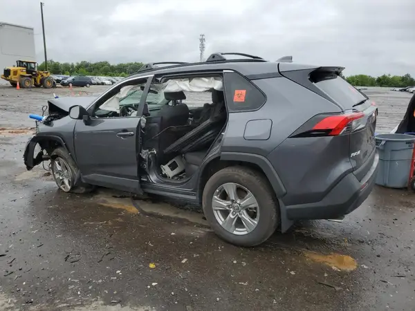 4T3RWRFV8RU137483 2024 TOYOTA RAV 4 - Image 2