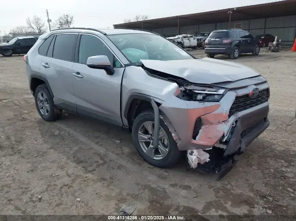 4T3RWRFV8RU146944 2024 TOYOTA RAV 4 - Image 1