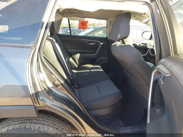 4T3RWRFV8RU153795 2024 TOYOTA RAV 4 - Image 8