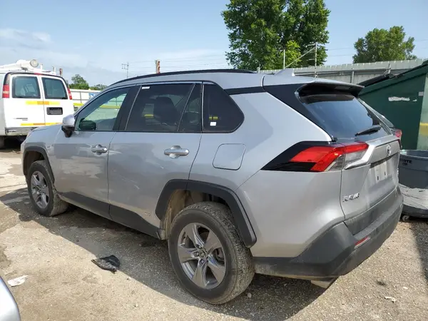 4T3RWRFV9NU050573 2022 TOYOTA RAV 4 - Image 2
