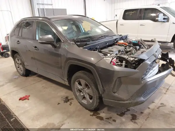 4T3RWRFV9NU056826 2022 TOYOTA RAV 4 - Image 1
