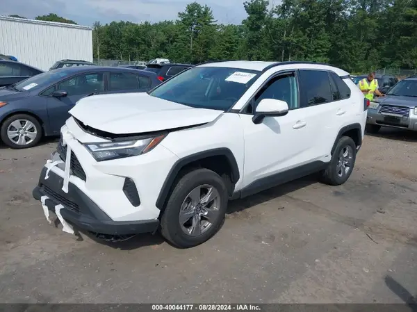 4T3RWRFV9NU065039 2022 TOYOTA RAV 4 - Image 2