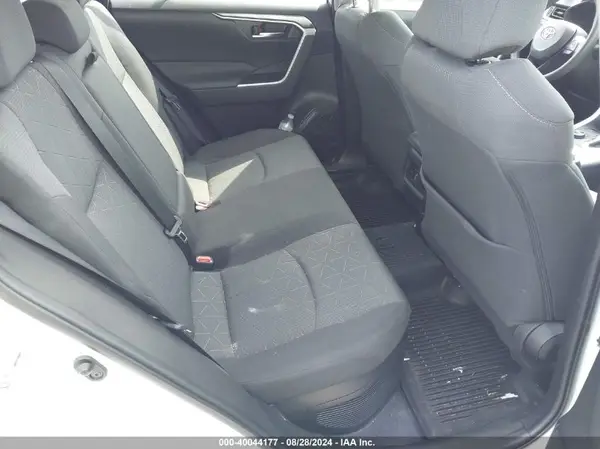 4T3RWRFV9NU065039 2022 TOYOTA RAV 4 - Image 8