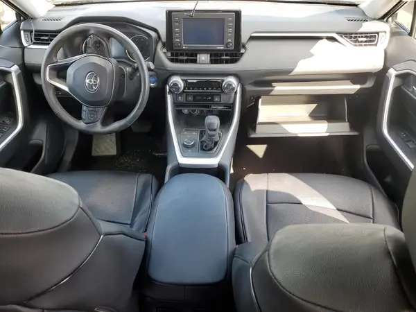 4T3RWRFV9NU066868 2022 TOYOTA RAV 4 - Image 8