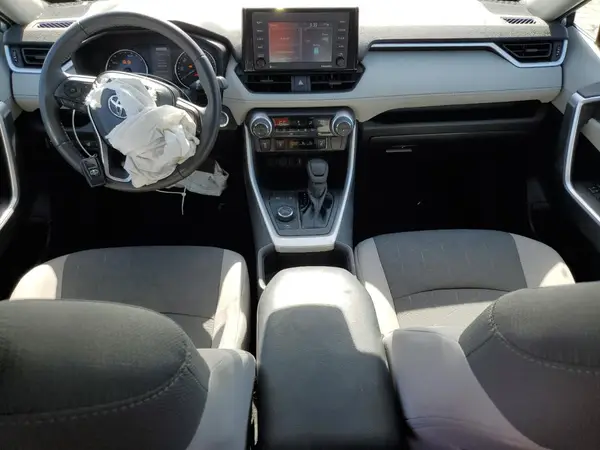 4T3RWRFV9NU067843 2022 TOYOTA RAV 4 - Image 8
