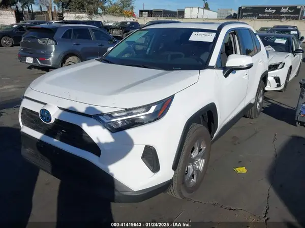 4T3RWRFV9RU119655 2024 TOYOTA RAV 4 - Image 2