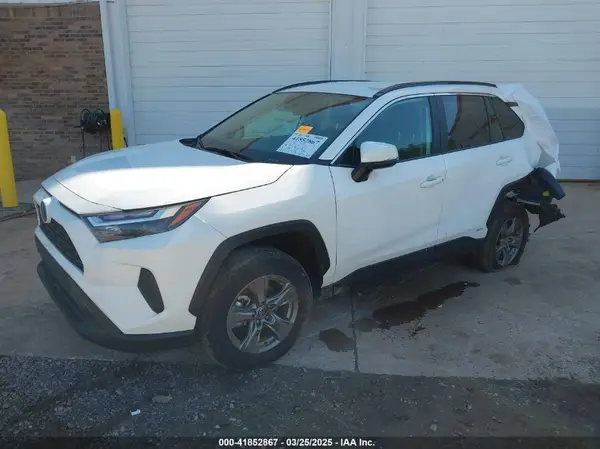 4T3RWRFV9RU132549 2024 TOYOTA RAV 4 - Image 2