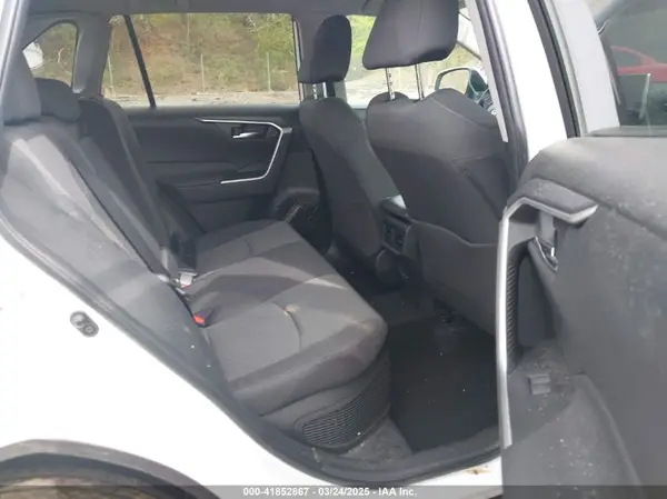 4T3RWRFV9RU132549 2024 TOYOTA RAV 4 - Image 8