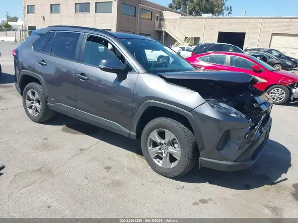 4T3RWRFV9RU136908 2024 TOYOTA RAV 4 - Image 1