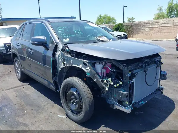 4T3RWRFV9RU156396 2024 TOYOTA RAV 4 - Image 1
