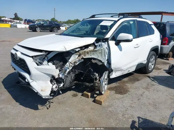 4T3RWRFVXLU005512 2020 TOYOTA RAV 4 - Image 2